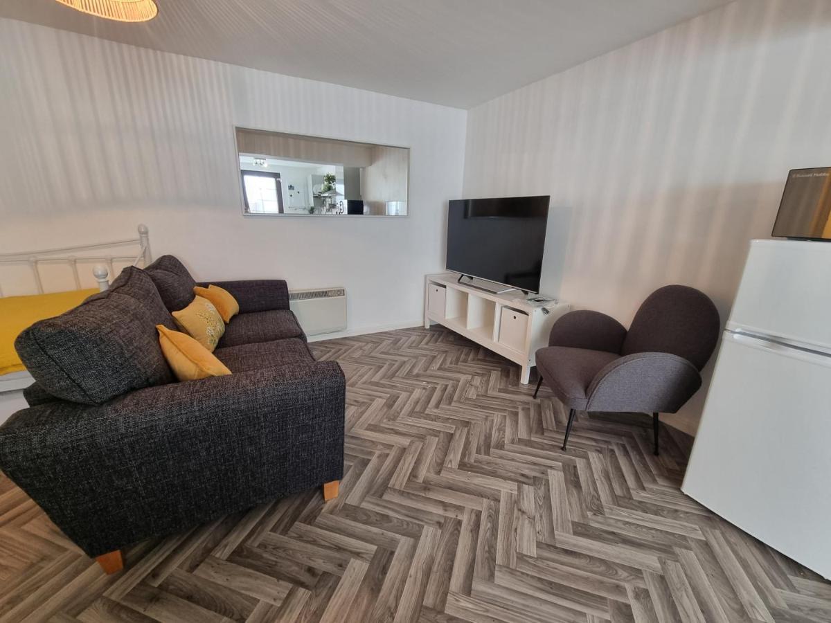 Zucchini Hotel Труро Экстерьер фото