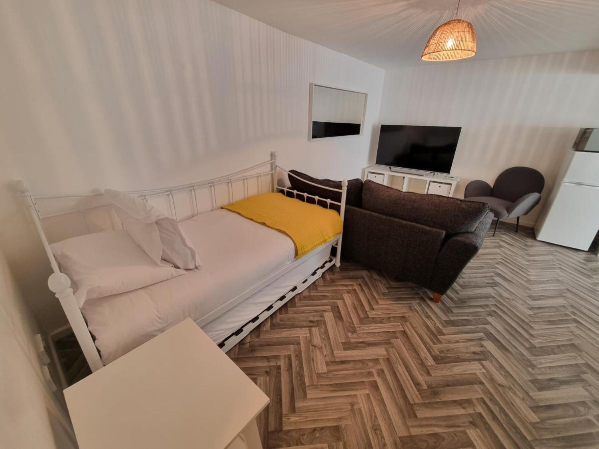 Zucchini Hotel Труро Экстерьер фото